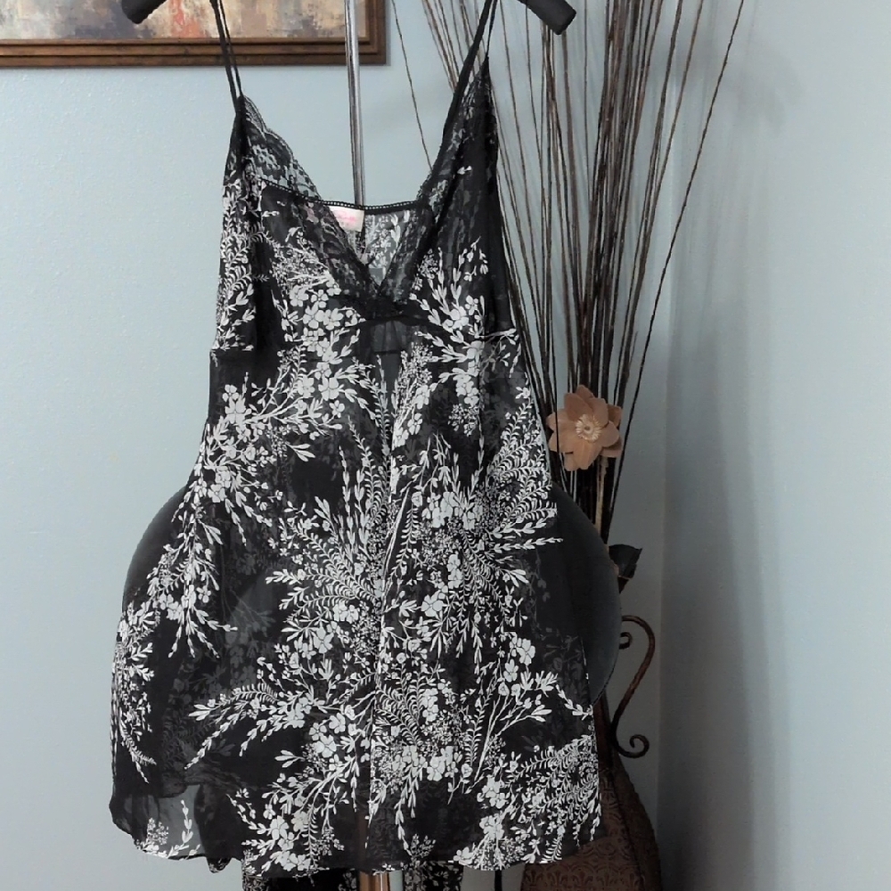 Oscar de la Renta Gown & Robe Pink Label 2 Pc. Set - Picture 5 of 6
